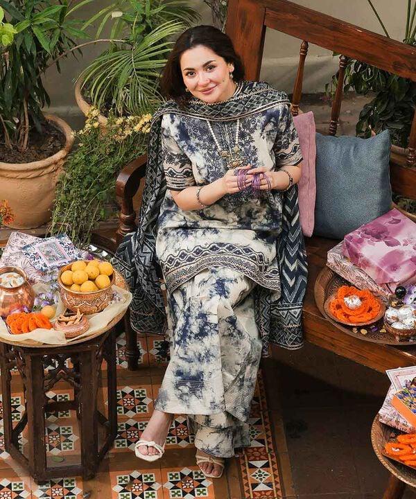3PC-Printed Lawn Shirt With Voile Printed Dupatta-1542 -fashion