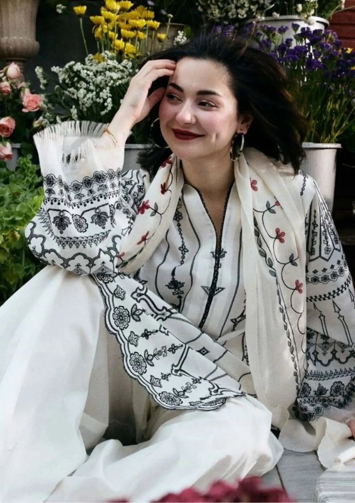 Lawn-3PC Embroidered Shirt with Digital Printed Jacquard Dupatta- 1383 -fashion
