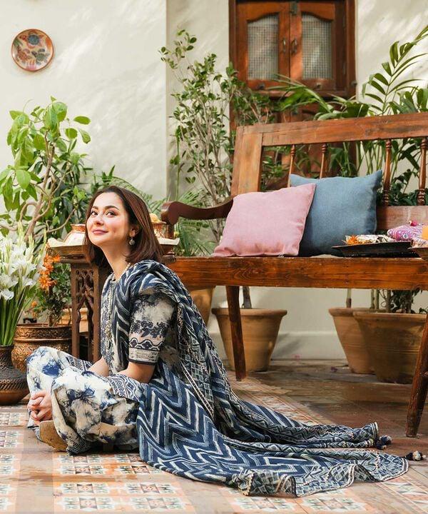 3PC-Printed Lawn Shirt With Voile Printed Dupatta-1542 -fashion